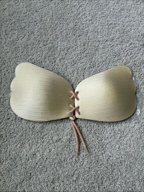Strapless Adhesive Silicone Bra - Nude size XL